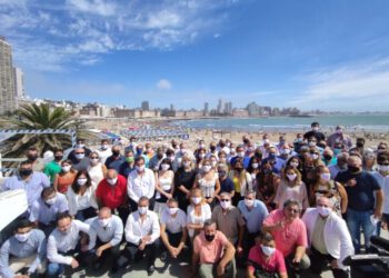 AMPLIAR Y FORTALECER JUNTOS POR EL CAMBIO DESDE EL VECINALISMO