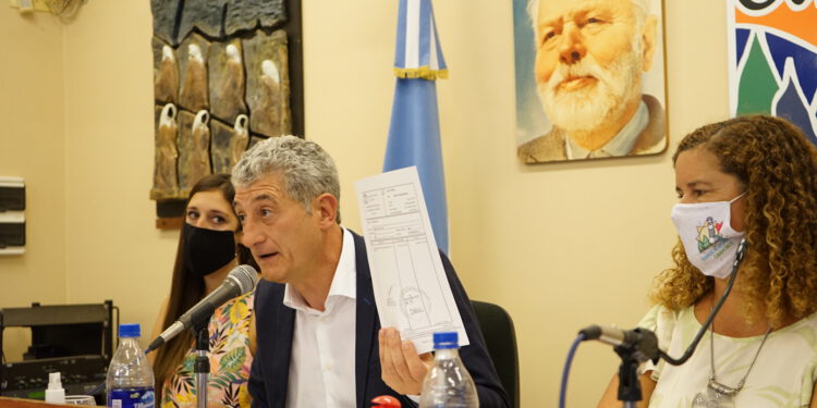 UNIDAD PERO CON DIFERENCIAS