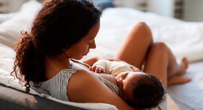 COVID-19: UN ESTUDIO ISRAELÍ ENCUENTRA ANTICUERPOS DE LA VACUNA EN LA LECHE MATERNA