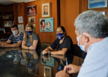 AVANZA EL SUEÑO DE LA CANCHA DE HOCKEY