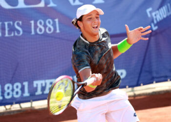 LOS DARDERI INICIAN SU GIRA EUROPEA