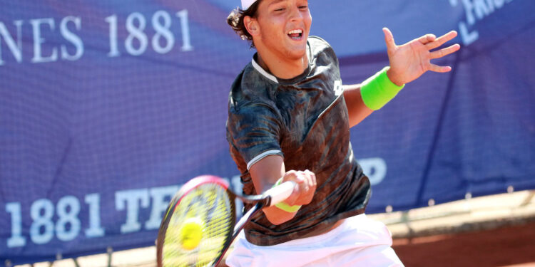 LOS DARDERI INICIAN SU GIRA EUROPEA