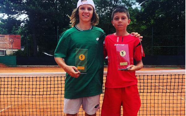 VITO LEVANTÓ DOS COPAS EN MONTENEGRO