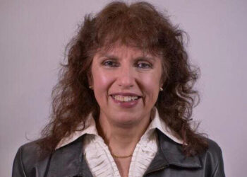 MUJERES EN LA POLÍTICA: NOEMÍ AVELLANEDA