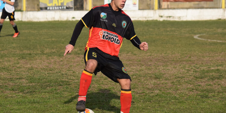 SÓLO EL GOLF CLUB ARRANCÓ CON TRIUNFO