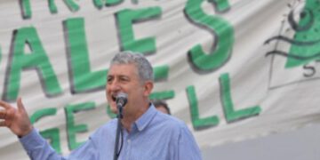 BARRERA ANUNCIÓ AUMENTOS SALARIALES Y PASES A PLANTA PERMANENTE