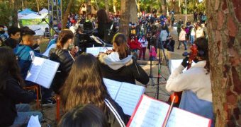 LA EMO FESTEJA SUS SEIS AÑOS CON UN CONCIERTO EN EL TEATRO MUNICIPAL