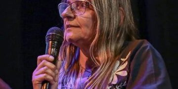 SEPARADOS PERO JUNTOS