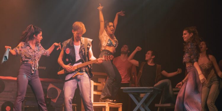 ELENCOS UADE EN UNA GIRA SOLIDARIA POR LA COSTA 2022