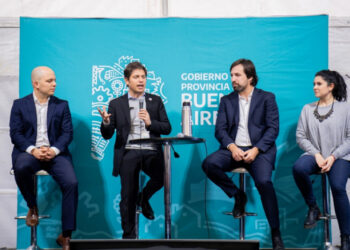 El intendente Barrera firmó el convenio con la presencia de Kiciloff y Kreplak