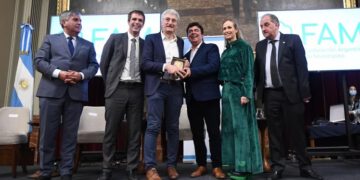 PREMIO GOBERNADOR ENRIQUE TOMÁS CRESTO