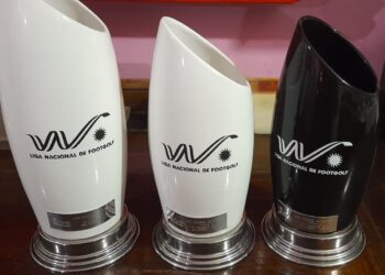 Marco Díaz y Juan Manuel López trajeron Copas de la Liga Nacional