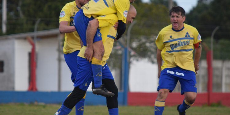 El “Canario Senior” clasificó  a las finales de la Copa Argentina