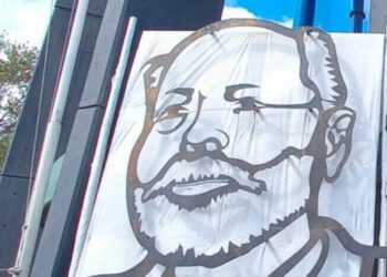 «Carlos Gesell Iluminado» en el  tanque de Obras Sanitarias