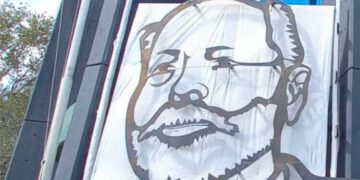 «Carlos Gesell Iluminado» en el  tanque de Obras Sanitarias