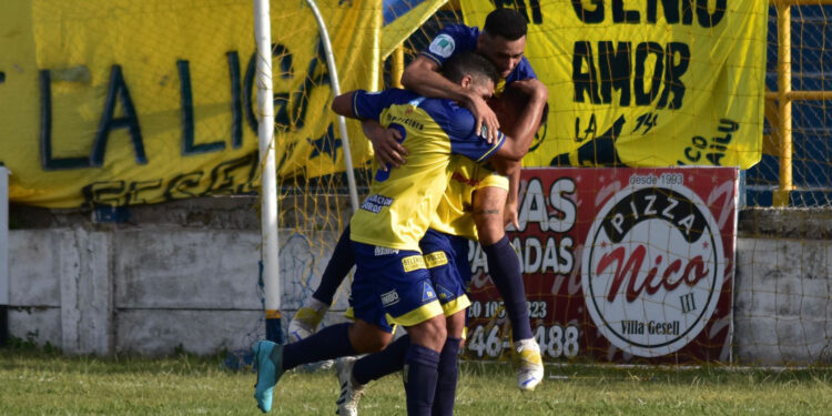 Atlético volvió a ganar y es puntero