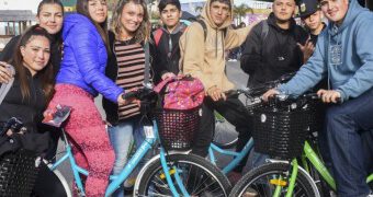 Bicicletas para 100 estudiantes geselinos