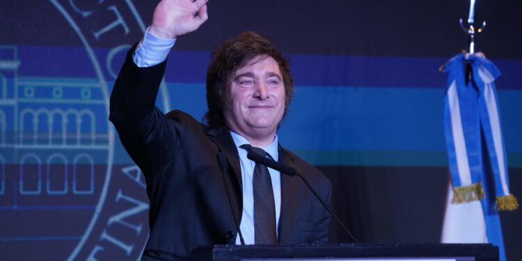 Javier Milei, líder de La Libertad Avanza, se convirtió este domingo en el nuevo presidente de la Argentina
