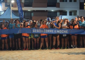 Gesell Corre de Noche