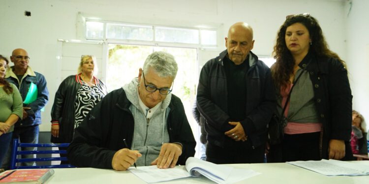 Sesenta dividido tres