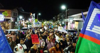 Villa Gesell marchó en defensa de la Universidad Pública
