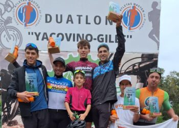 Podios geselinos en el «Yacovino – Giles»
