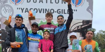 Podios geselinos en el «Yacovino – Giles»