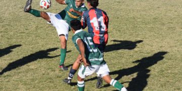 Sólo El Cuervo ganó en el debut