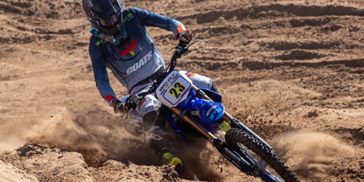 Magliolo a fondo en Costa Bonita