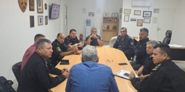 El Ejecutivo se reunió con autoridades policiales