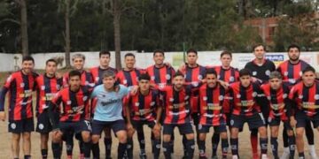 Un empate que  lo deja arriba