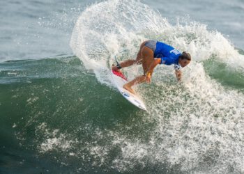 Vera da la batalla en el mundial Junior