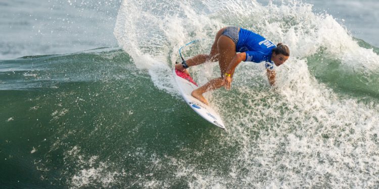 Vera da la batalla en el mundial Junior