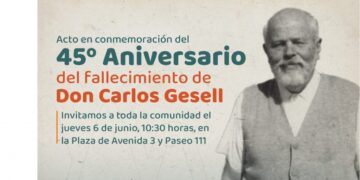 HOMENAJE EN LA PLAZA