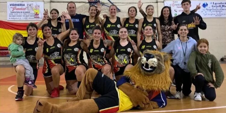 EL CLUB ESPAÑOL METIÓ UN “DOBLETE” ANTE SAN VICENTE