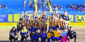 Atlético ganó el duelo geselino