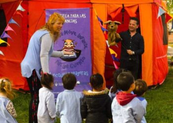 Biblioteca Infantil Móvil Pulga Cuento Julio 2024