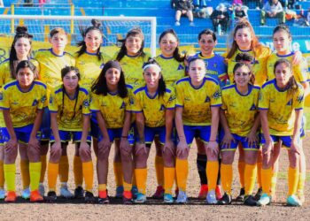 Las Canarias se quedaron con el Clásico femenino