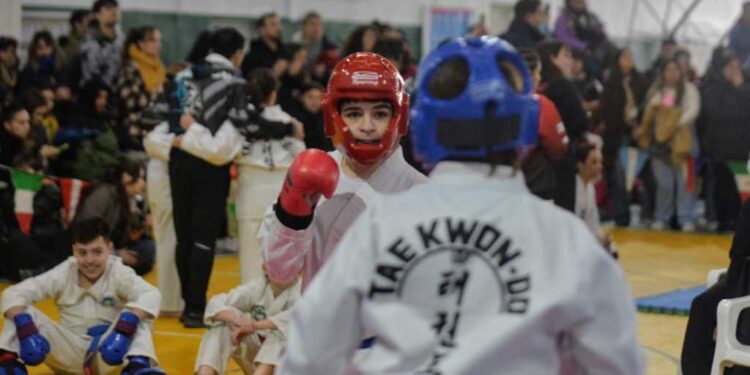 600 taekwondistas regionales