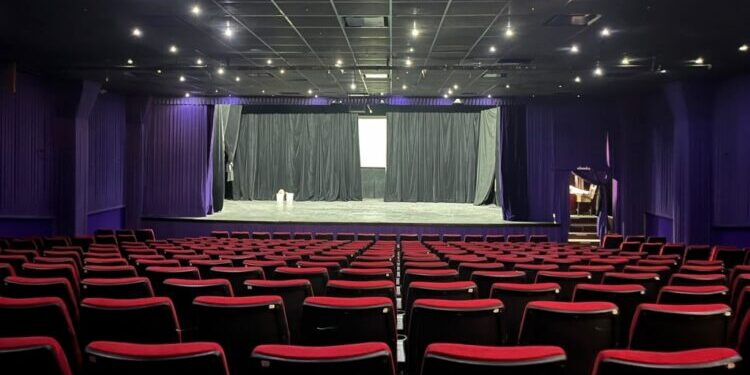 Con una inversión privada, vuelve el cine a Villa Gesell