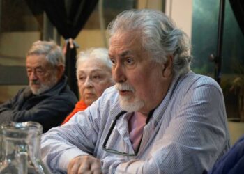 Homenaje al compromiso militante