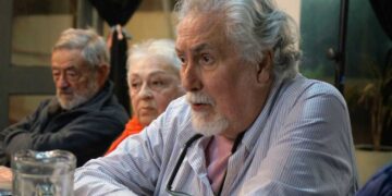 Homenaje al compromiso militante