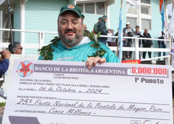 Un pescador de Buenos Aires se llevó «La Brótola»
