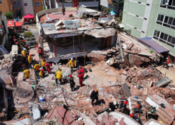 Derrumbe en Villa Gesell: encontraron otros tres cuerpos entre los escombros y ya son siete las víctimas por el colapso del hotel