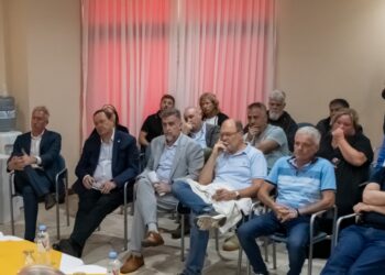 Temporada 2025: reunión con empresarios para promover la actividad turística