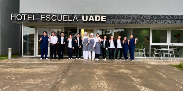 “La importancia del profesional en Turismo y Hotelería para la Costa Atlántica”