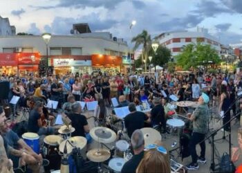 Volvió la orquesta a la peatonal
