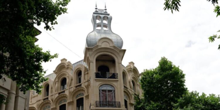 UADE: Modernismo en tierras inesperadas: el Art Nouveau mira al sudeste bonaerense