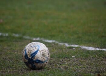 LAS LLUVIAS SE LLEVARON PUESTO AL FÚTBOL