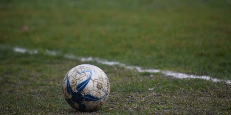 LAS LLUVIAS SE LLEVARON PUESTO AL FÚTBOL